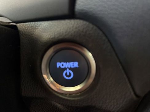 Used 2021 Toyota RAV4 SE w/ Weather & Moonroof Package image 15