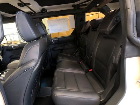 New 2025 Ford Bronco Badlands w/ Sasquatch Package image 21