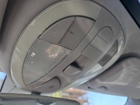 Used 2007 Mercedes-Benz E 350 Sedan image 33