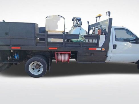 Used 2008 Ford F450 2WD Regular Cab Super Duty image 9