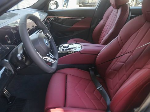New 2027 BMW i5 eDrive40 w/ M Sport Package RWD image 13