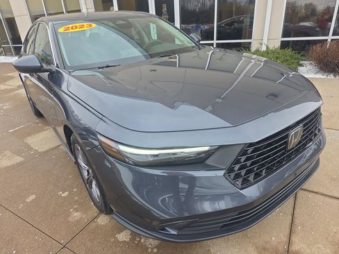 Used 2023 Honda Accord EX image 3