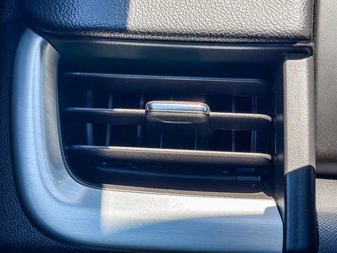 Used 2024 GMC Terrain SLE FWD image 47