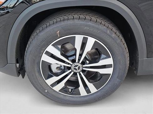 New 2025 Mercedes-Benz GLA 250 image 10