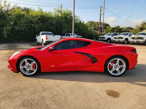 Used 2023 Chevrolet Corvette Stingray Coupe w/ 1LT RWD image 4