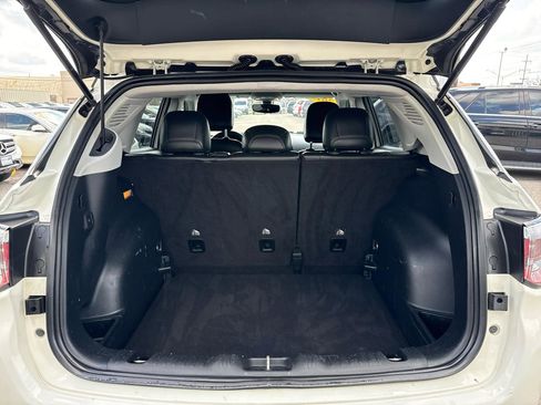 Used 2018 Jeep Compass Limited FWD image 8