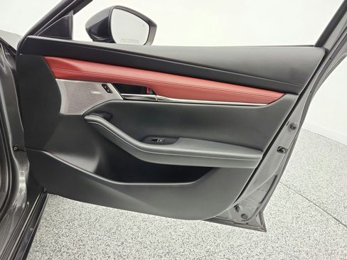 Used 2024 MAZDA MAZDA3 Hatchback w/Premium Plus Pkg image 22