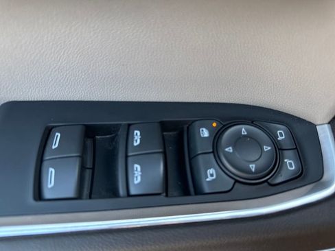 Used 2023 GMC Sierra 1500 SLT w/ SLT Premium Plus Package image 19