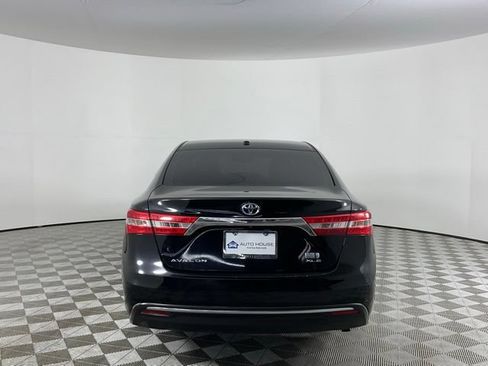 Used 2013 Toyota Avalon XLE Touring w/ Preferred Accessory Package FWD image 6