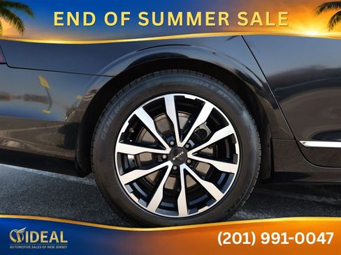 Used 2023 Volvo S90 B6 Plus AWD/4WD image 12