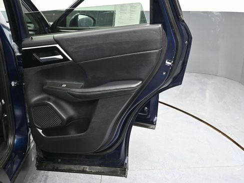 Used 2023 Mitsubishi Outlander SE image 39