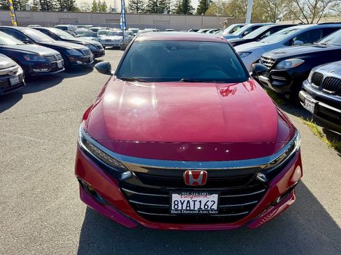 Used 2021 Honda Accord Sport image 2