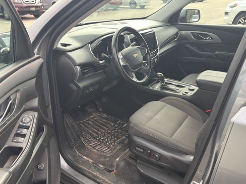 Used 2019 Chevrolet Traverse LT w/ LPO, Floor Liner Package image 3