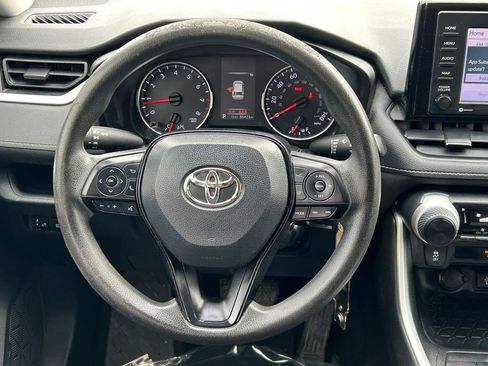 Used 2020 Toyota RAV4 LE image 34