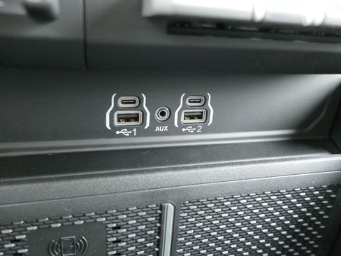 New 2026 RAM 1500 4x4 Crew Cab image 28