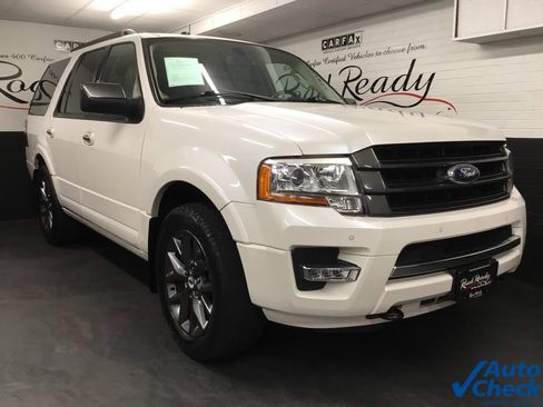 Used 2017 Ford Expedition Limited w/ Equipment Group 301A AWD/4WD image 3