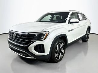 Used 2025 Volkswagen Atlas Cross Sport SEL AWD/4WD video 3