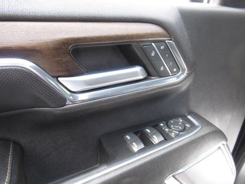 Used 2024 Chevrolet Silverado 3500 High Country w/ High Country Premium Package image 24