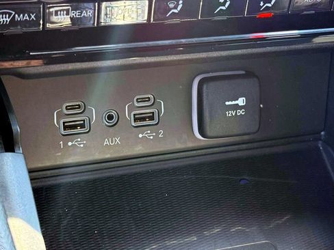Used 2025 Jeep Grand Cherokee Laredo X w/ Luxury Tech Group I AWD/4WD image 30