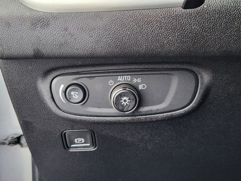 Used 2019 GMC Terrain SLE image 24