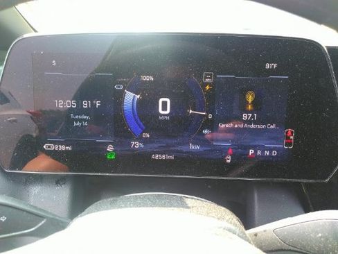 Used 2025 Chevrolet Equinox EV LT FWD image 12