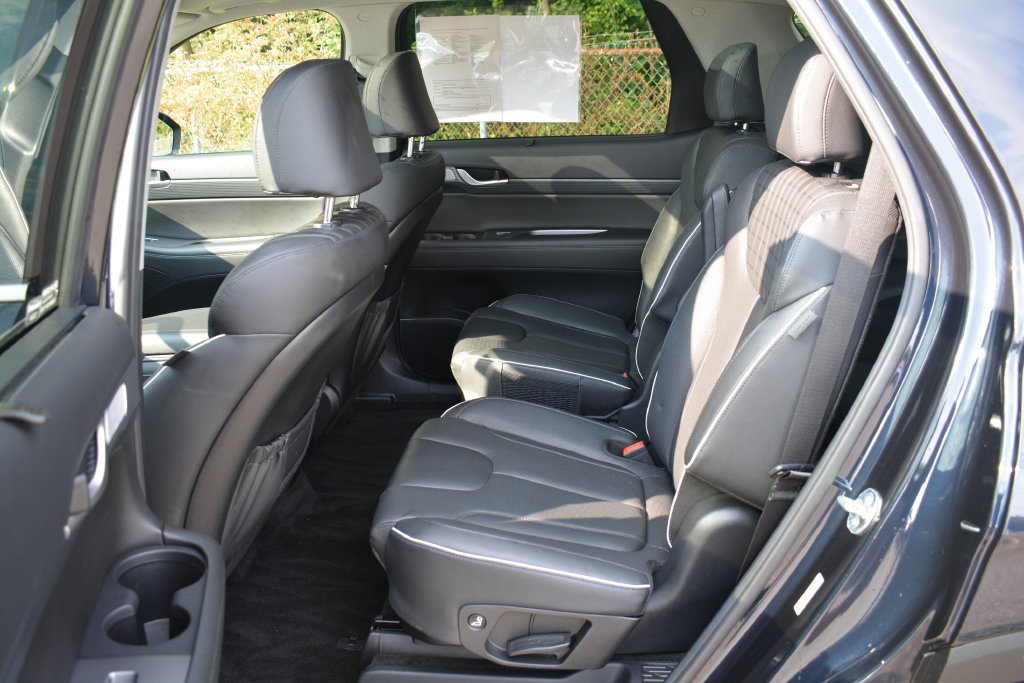 Used 2024 Hyundai Palisade Limited AWD/4WD image 25
