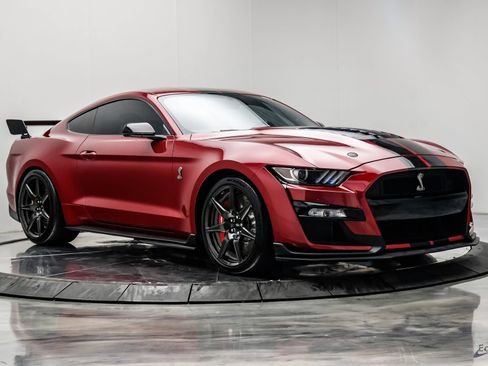 Used 2020 Ford Mustang Shelby GT500 w/ Carbon Fiber Track Pack RWD image 29