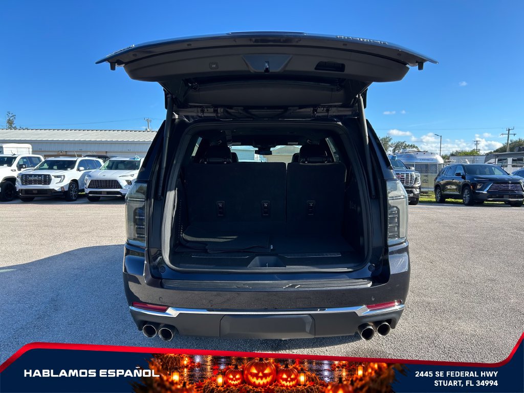 Used 2025 Chevrolet Tahoe Premier AWD/4WD image 17