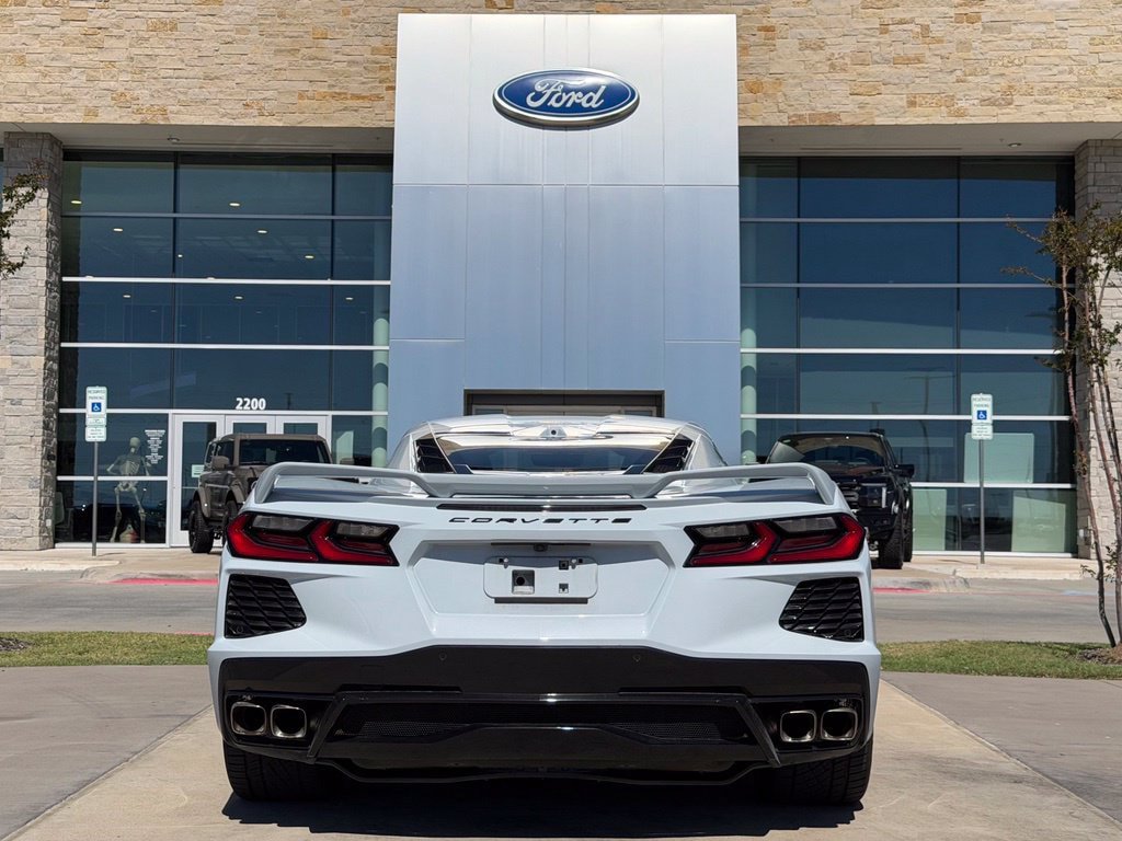 Used 2021 Chevrolet Corvette Stingray Preferred Cpe w/ Z51 Performance Package RWD image 25