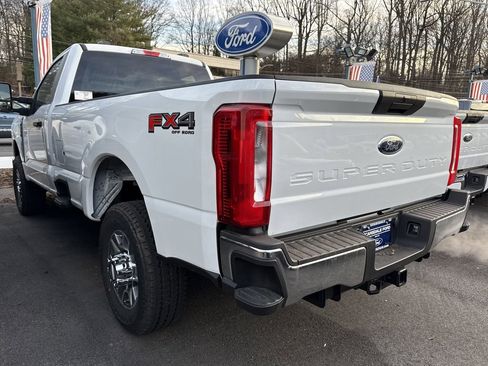 New 2025 Ford F350 XLT w/ FX4 Off-Road Package AWD/4WD image 4