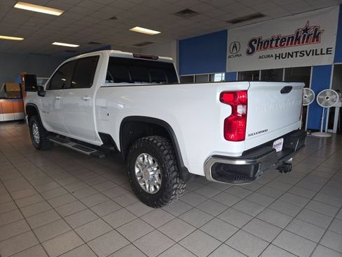 Used 2025 Chevrolet Silverado 2500 LT AWD/4WD image 6