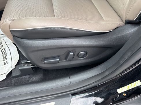 Used 2019 Hyundai Tucson Limited w/ Cargo Package FWD image 16
