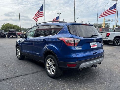 Used 2017 Ford Escape SE w/ SE Leather Comfort Package AWD/4WD image 2