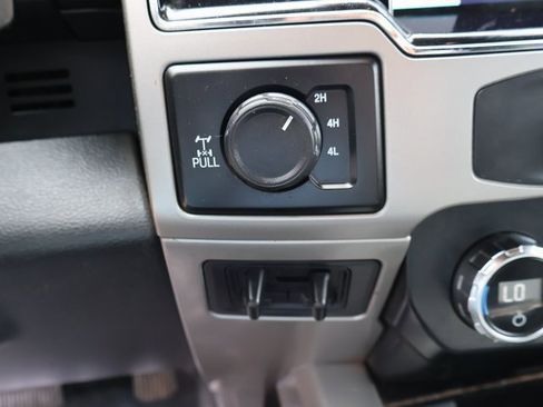 Used 2022 Ford F350 Lariat w/ Lariat Value Package image 24