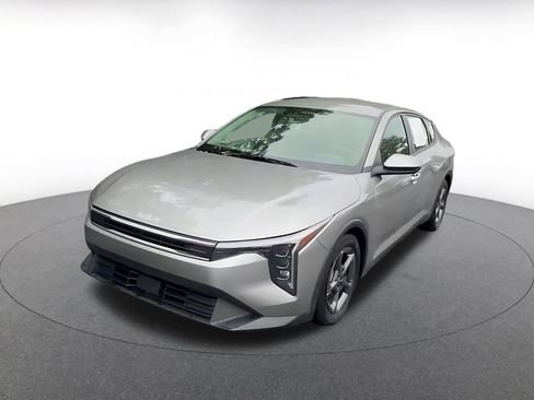 Used 2025 Kia K4 FWD image 7