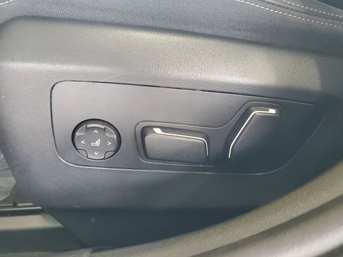 Used 2026 BMW 530i RWD image 19