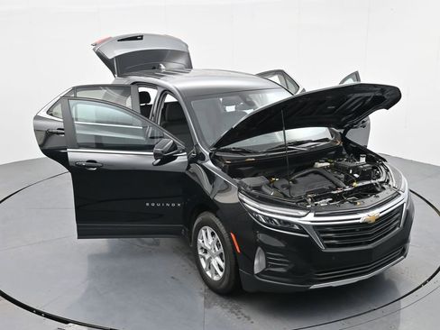 Used 2023 Chevrolet Equinox LT image 39