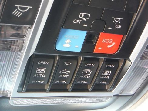 Used 2025 RAM 1500 Limited w/ Bed Utility Group AWD/4WD image 54