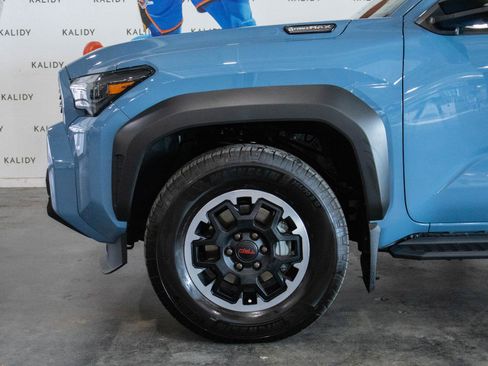 Used 2025 Toyota 4Runner TRD Off-Road Premium image 17
