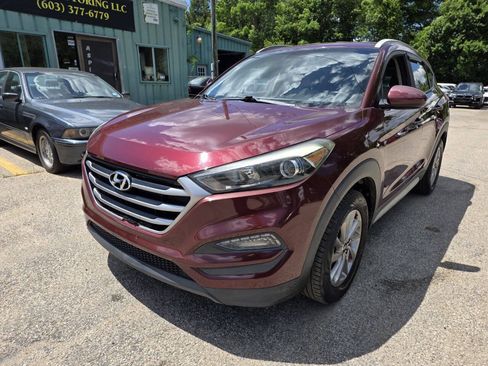 Used 2017 Hyundai Tucson SE w/ SE Popular Package 02 FWD image 4