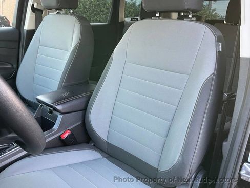 Used 2017 Ford Escape S image 9