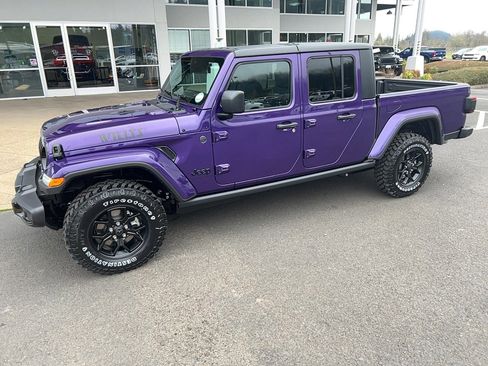 New 2026 Jeep Gladiator Sport image 1