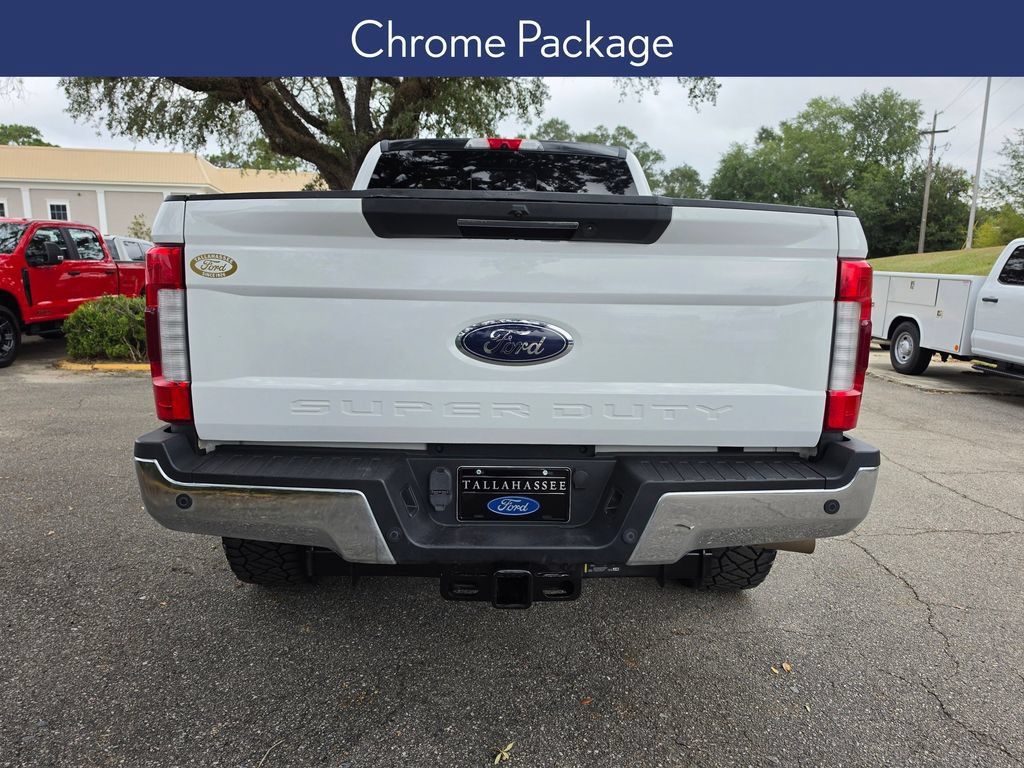 Used 2017 Ford F350 Lariat w/ Lariat Ultimate Package AWD/4WD image 3