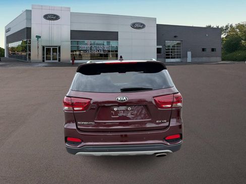 Used 2019 Kia Sorento EX w/ EX Touring Package AWD/4WD image 10