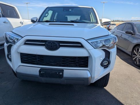 Used 2022 Toyota 4Runner TRD Off-Road Premium AWD/4WD image 3