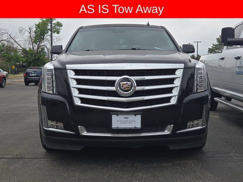 Used 2015 Cadillac Escalade Luxury AWD/4WD image 2