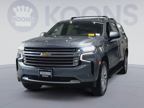 Used 2022 Chevrolet Suburban High Country AWD/4WD image 5