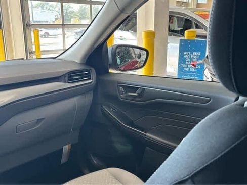 New 2025 Ford Escape Active w/ Tech Pack #1 image 9