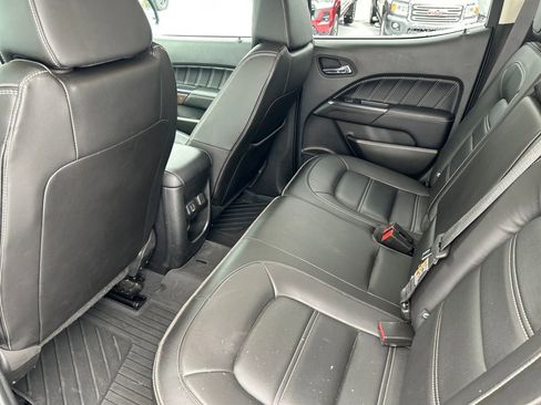 Used 2022 GMC Canyon Denali image 25