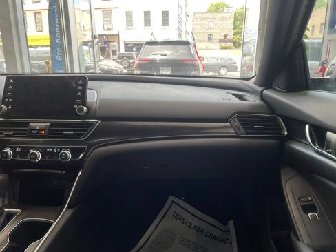 Used 2021 Honda Accord Sport image 25